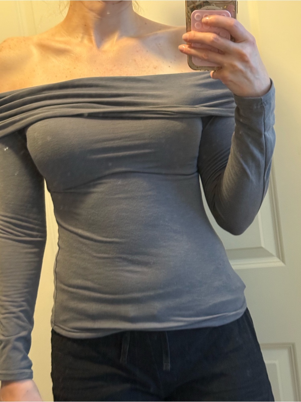 Off-Shoulder Long Sleeve Tee - grey